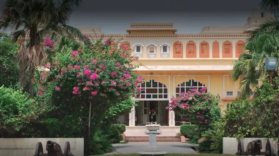 Mayura School