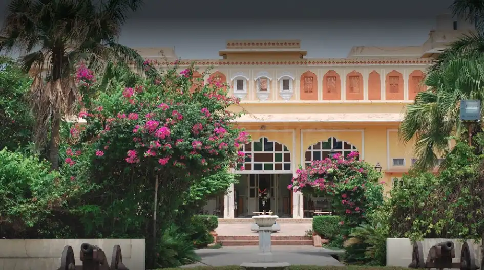 Mayura School