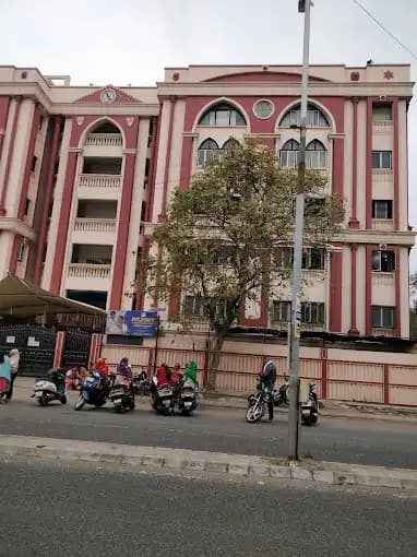 Nelson's International School