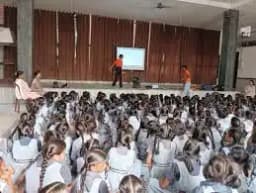 B.d. Arya Girls Senior Secondary School B.d. Arya Girls Senior Secondary School