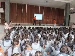 B.d. Arya Girls Senior Secondary School B.d. Arya Girls Senior Secondary School